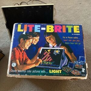 Lite-Brite By Hasbro 1967 With Pegs And Sheets *Works*